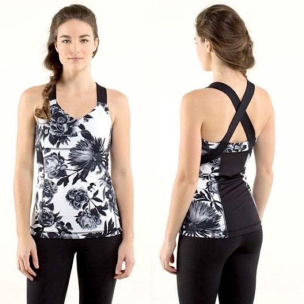 Lululemon Athletica Black and White Graphic Sleeveless Tank